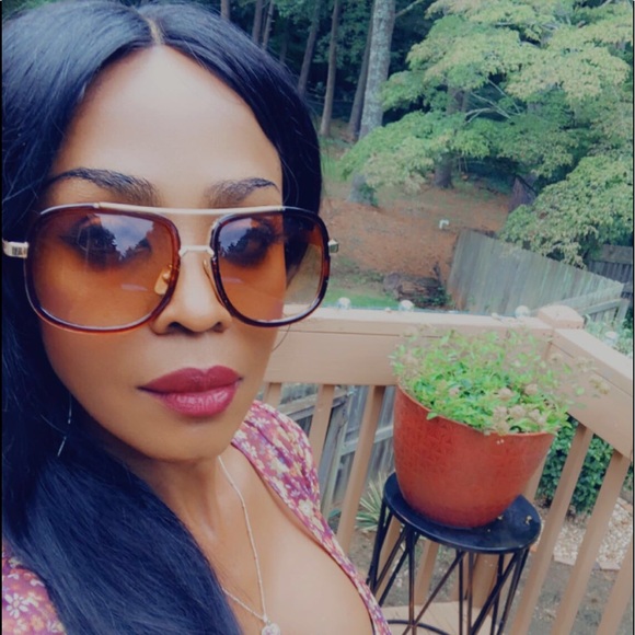 Square oversize sunglasses